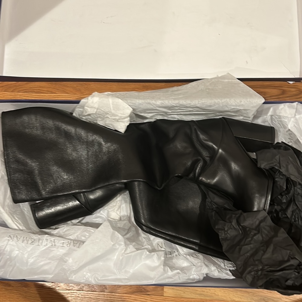 Stuart Weitzman Black Leather Knee High Boots w Box